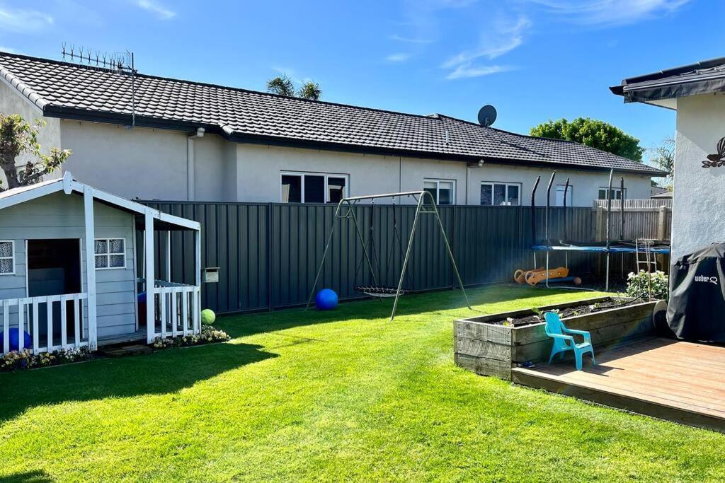 Villa Sunny Delight In Clive Esterno foto